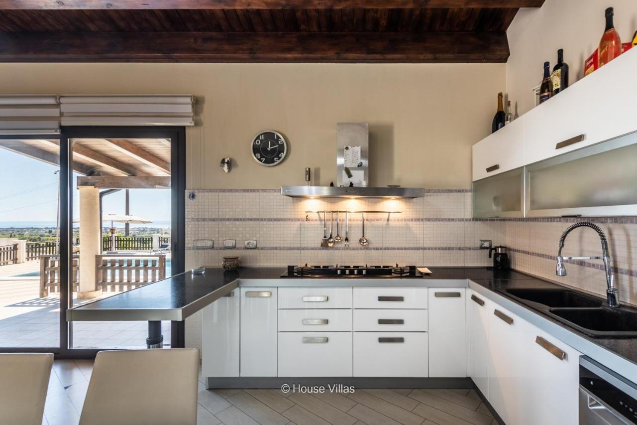 House&Villas - Villa Zora Авола Экстерьер фото